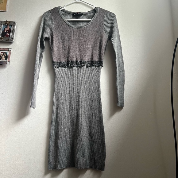 Vintage Pierre Cardin Paris Grey Knit Bodycon Long Sleeve Mini Dress Lace Detail - Picture 1 of 4